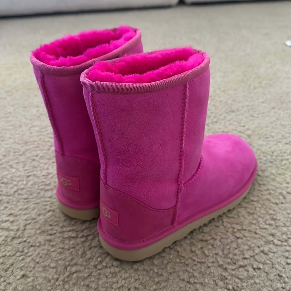 Hot pink Uggs